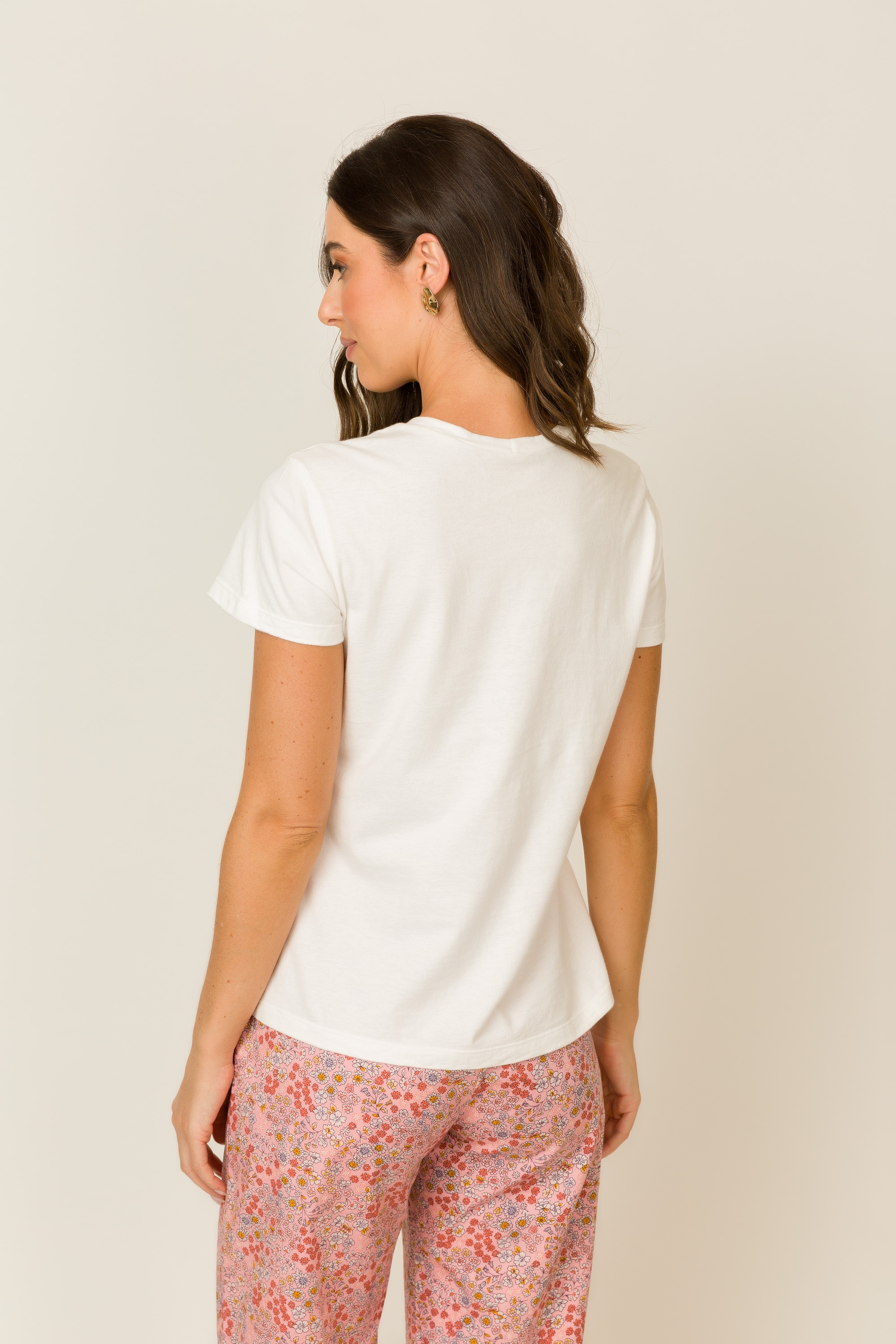 Pijama Longo Manga Curta Em Algod O Floral Offwhite Jescri Lingerie