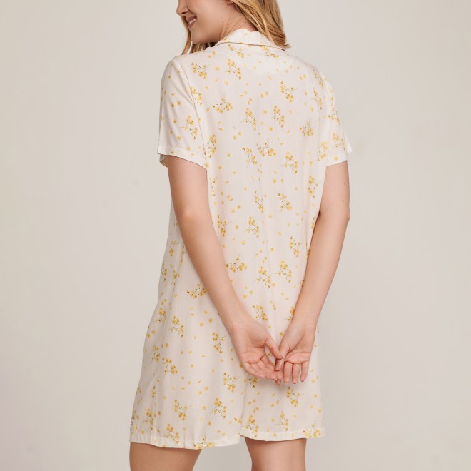 Camisola curta Com  botões estilo americana  Daisy