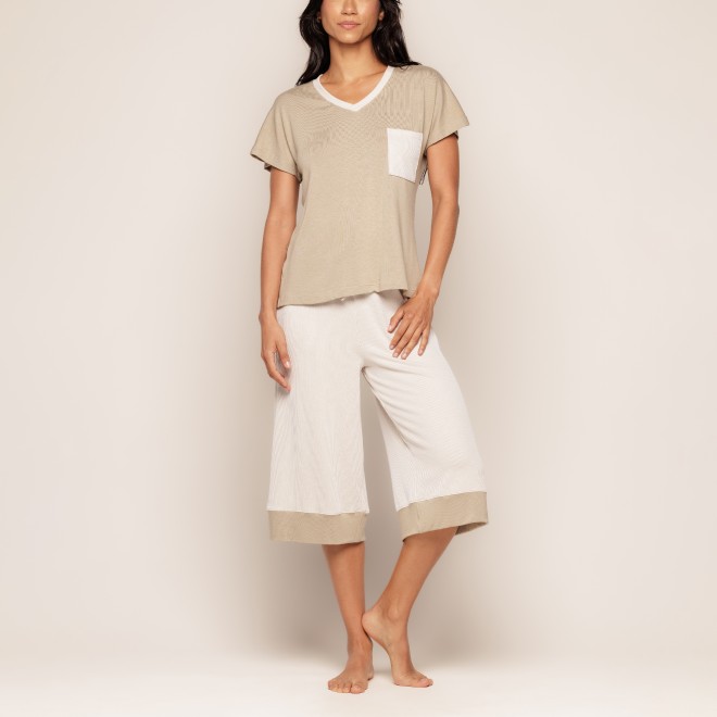 Pijama Curto Calça Pantacourt Em Viscose Versace