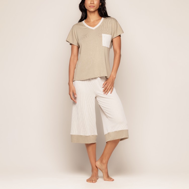 Pijama Curto Calça Pantacourt Em Viscose Versace